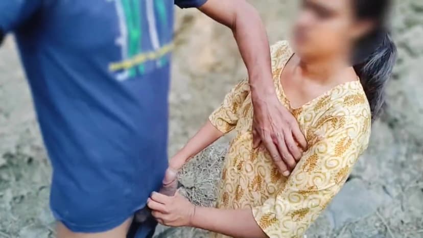 Thumbnail for Innocent Bhatiji's Jungle Fuck Stepdad Bangs His Stepdaughter. Tight Pussy First Time Sex Video
