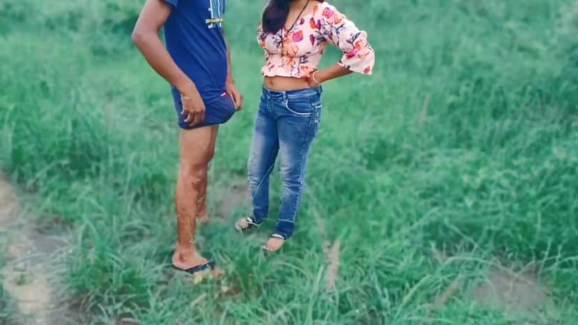 Thumbnail for Soniya Bhabhi fucked while talking to devar in outdoor farms with Hindi audio