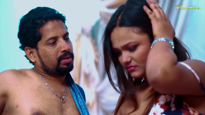 Thumbnail for Desi GF Invites Boyfriend Home for Sex and Hot Fun