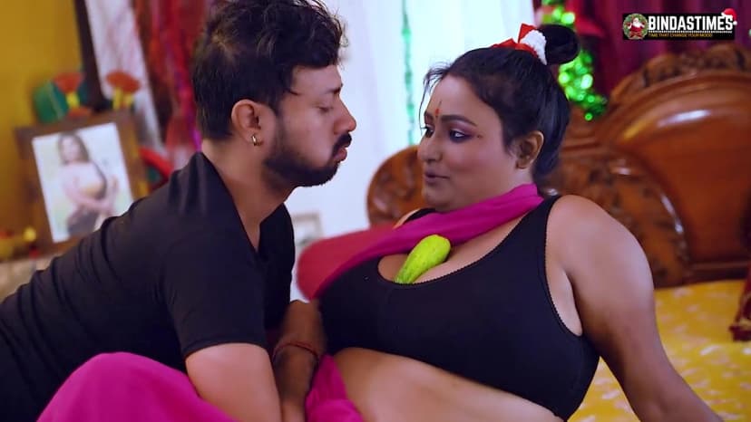 Thumbnail for Landlord fucks curvy desi sabjiwali for intense outdoor fun