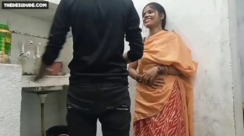 Thumbnail for Desi Girl in Saree Gets Fucked Hard by Boyfriend in the Kitchen Her Boobs and Ass on Display